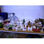 QUANTITY OF ASSORTED POTTERY INCLUDING ROYAL ALBERT OLD COUNTRY ROSES, COMMEMORATIVE WARE,