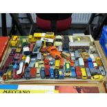 QUANTITY OF ASSORTED LOOSE VEHICLES INCLUDING MODELS OF YESTERYEAR, BUDGIE, LESNEY, MORESTONE ETC