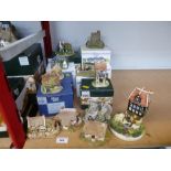 8 BOXED LILLIPUT LANE COTTAGES AND 5 UNBOXED COTTAGES