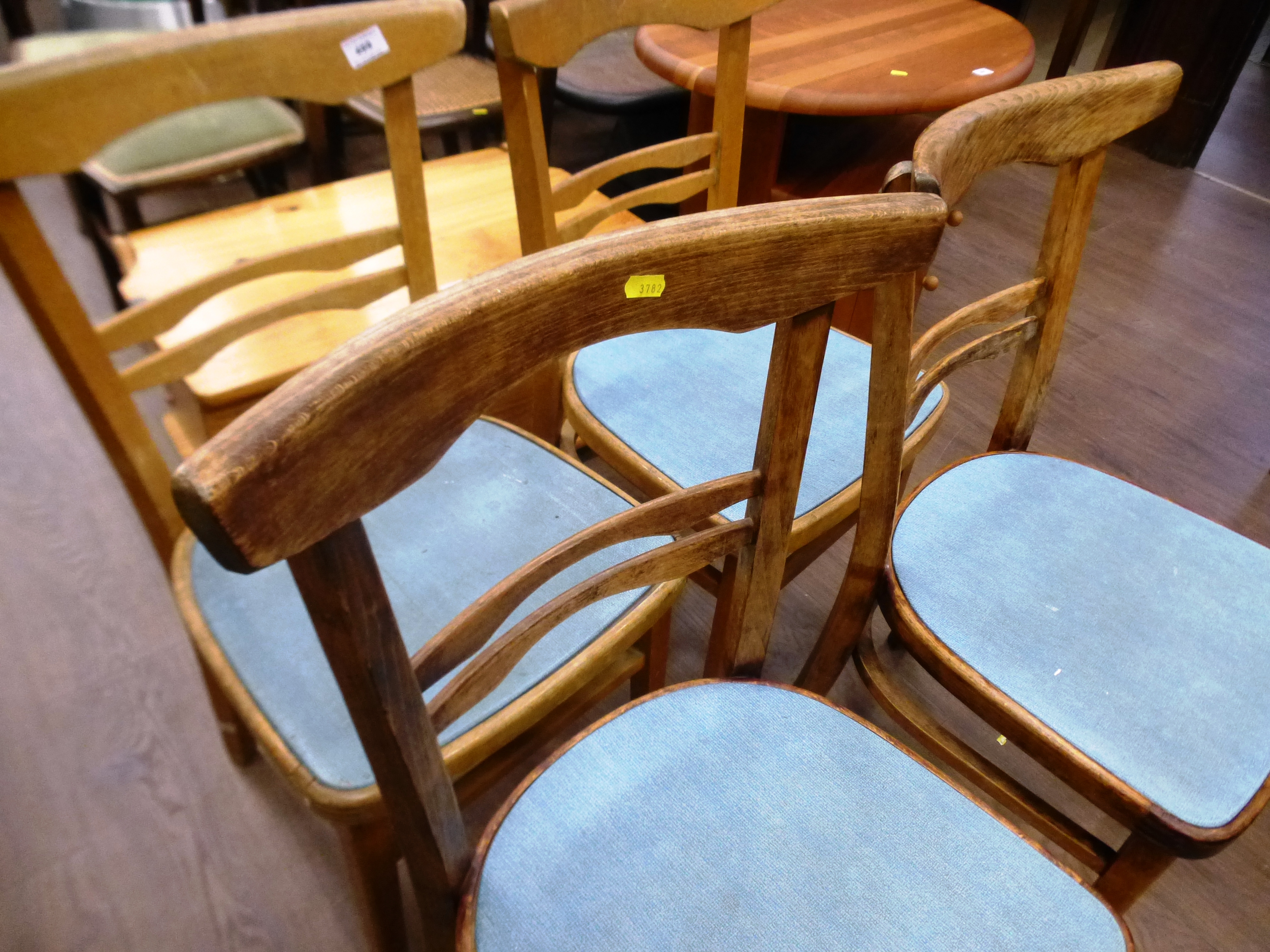 SET OF 4 PINE CHAIRS - Image 4 of 5