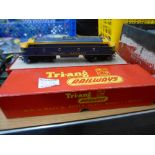 BOXED TRIANG R.159 DOUBLE ENDED DIESEL LOCO