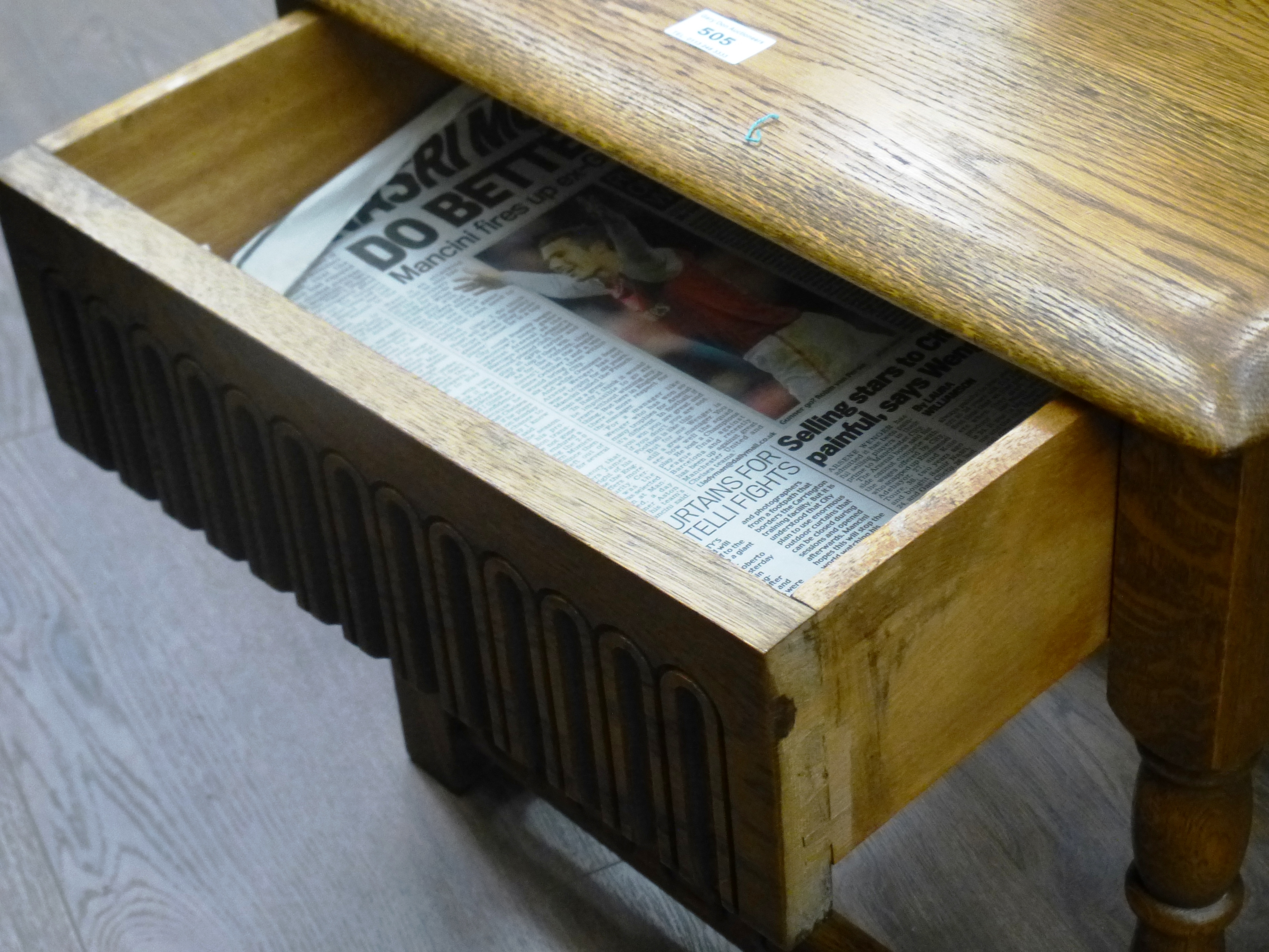 SIDE TABLE WITH DRAWER - Image 3 of 3