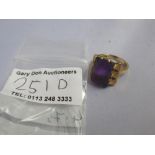 9K GOLD AND PURPLE STONE RING SIZE: I TOTAL W: 4.7G