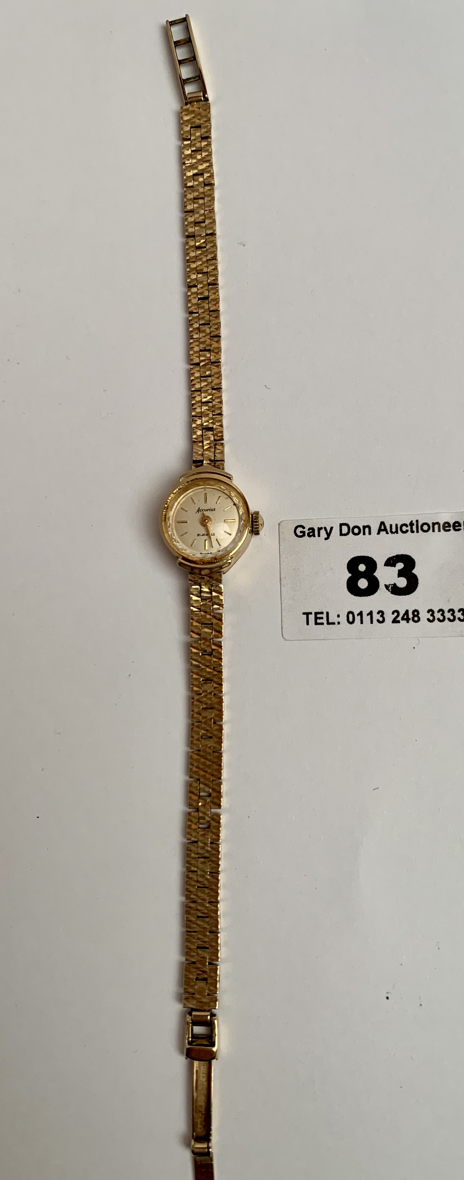 9k gold ladies Accurist watch with 9k gold bracelet, total w: 16.12 grams, not working
