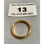22k gold ring, w: 4.7 grams, size O