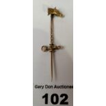 18k gold stick tie pin with horses head, 3.77 grams, length 2.5”