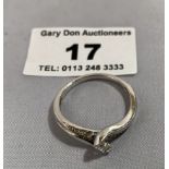 9k white gold diamond ring, 0.25 carat, w: 3.05 grams, size S