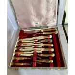Cased steak and carving set