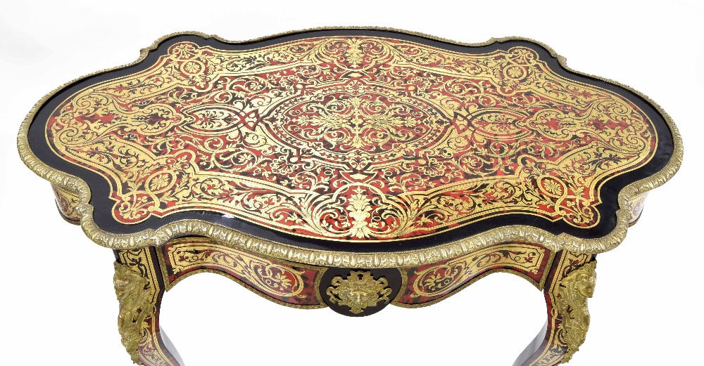 Fine French Louis XV style Boulle work centre table, the serpentine top with a cast gilt metal - Image 3 of 6