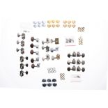 Good selection of tuners and tuner spares including two sets of Grovers, set of bushings and