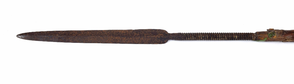 Late 19th century South African Zulu spear, the 13" long slender double edge tip with threaded screw - Image 3 of 6