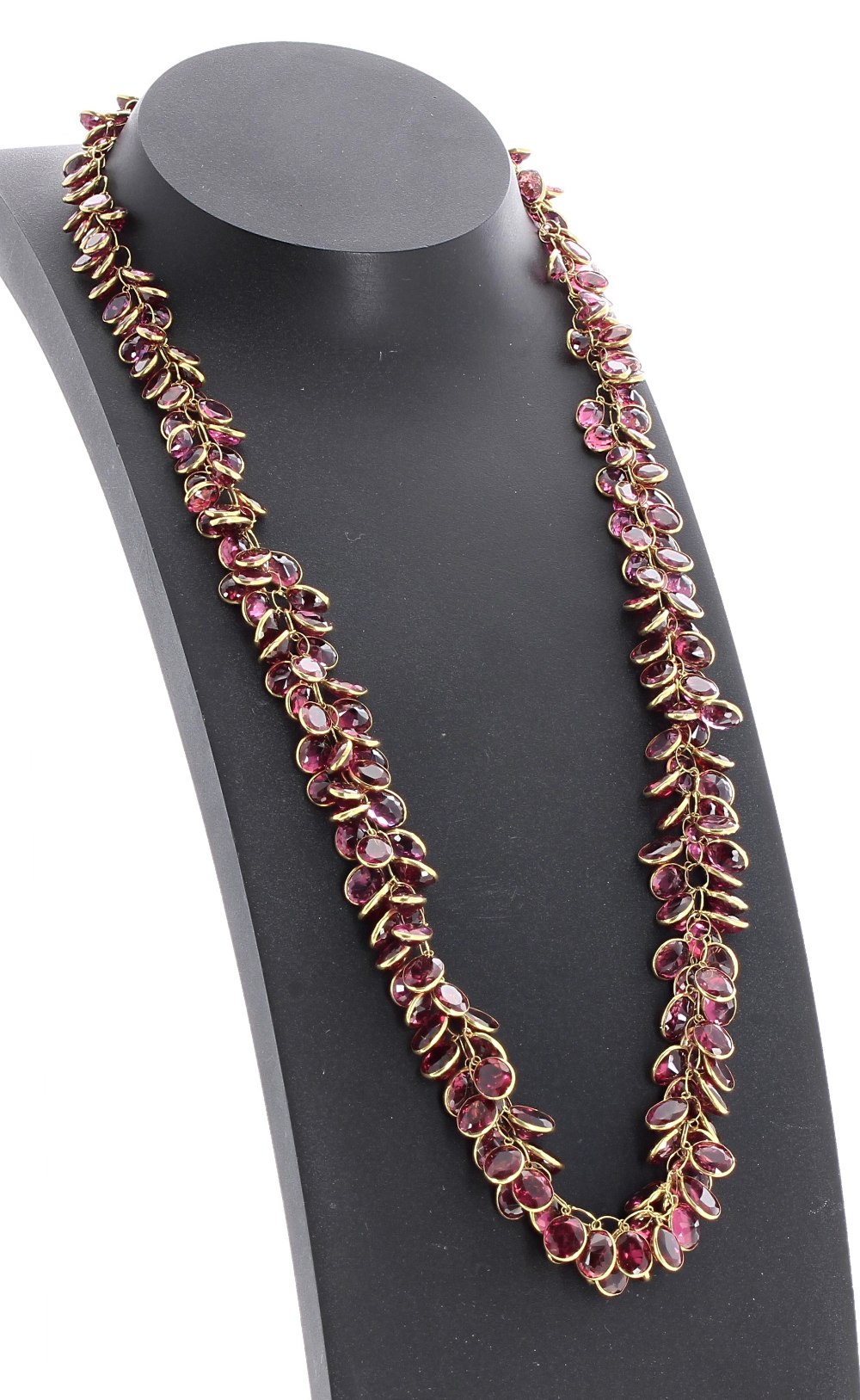 Attractive 14k multi garnet set necklace, 31.2gm, 18" long