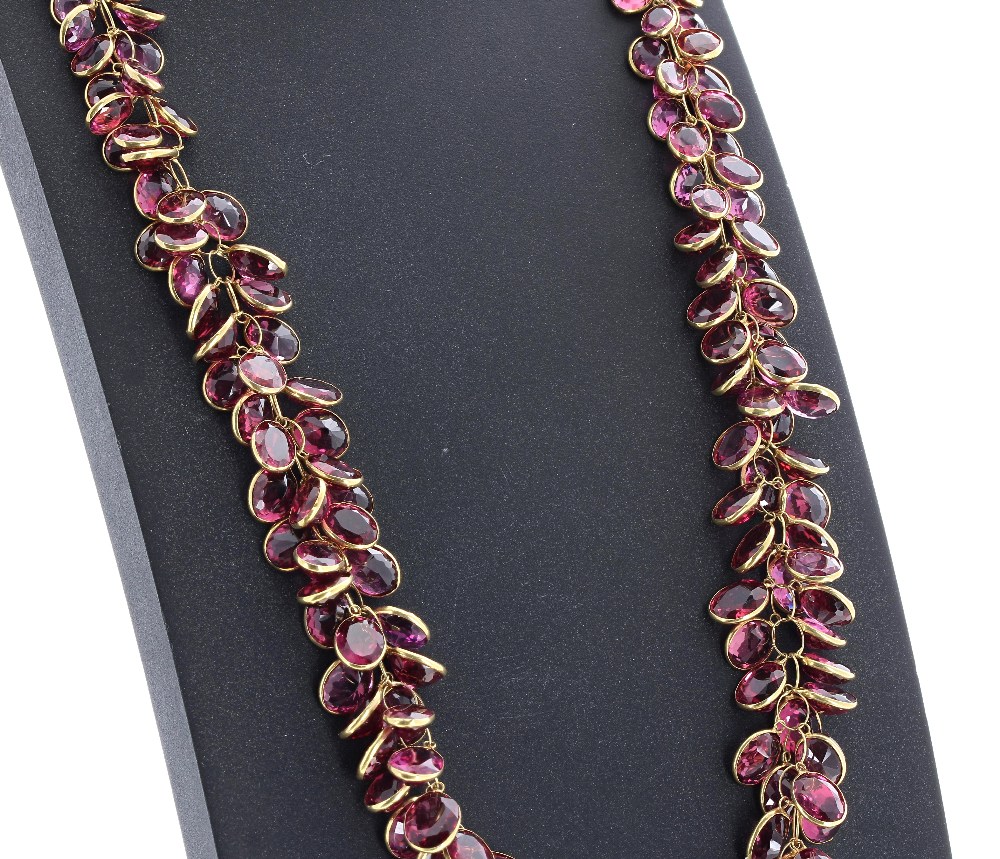 Attractive 14k multi garnet set necklace, 31.2gm, 18" long - Image 2 of 2