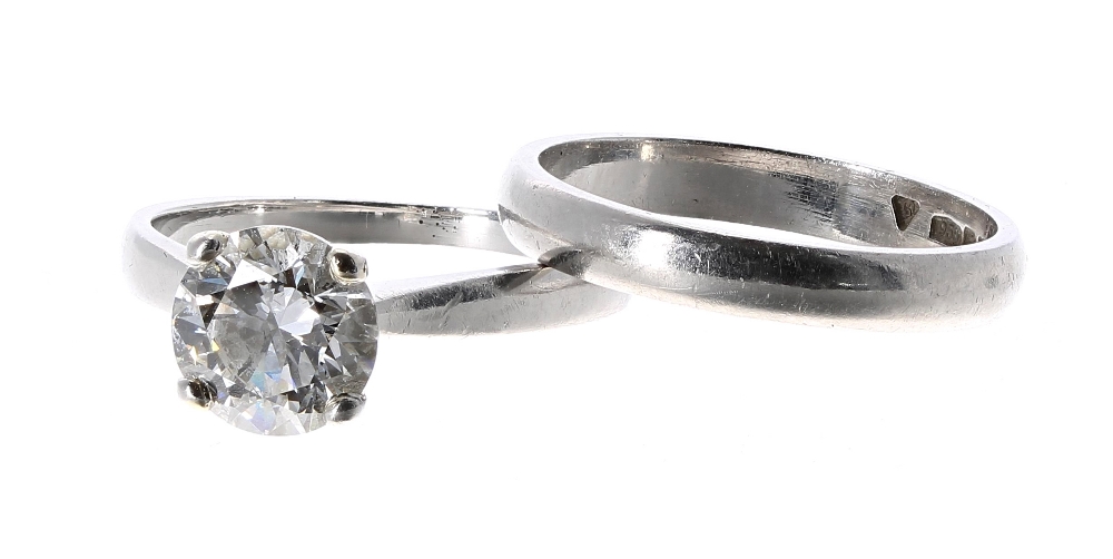 Good platinum solitaire diamond ring, round brilliant-cut, 1.60ct approx, clarity SI, colour F-G,