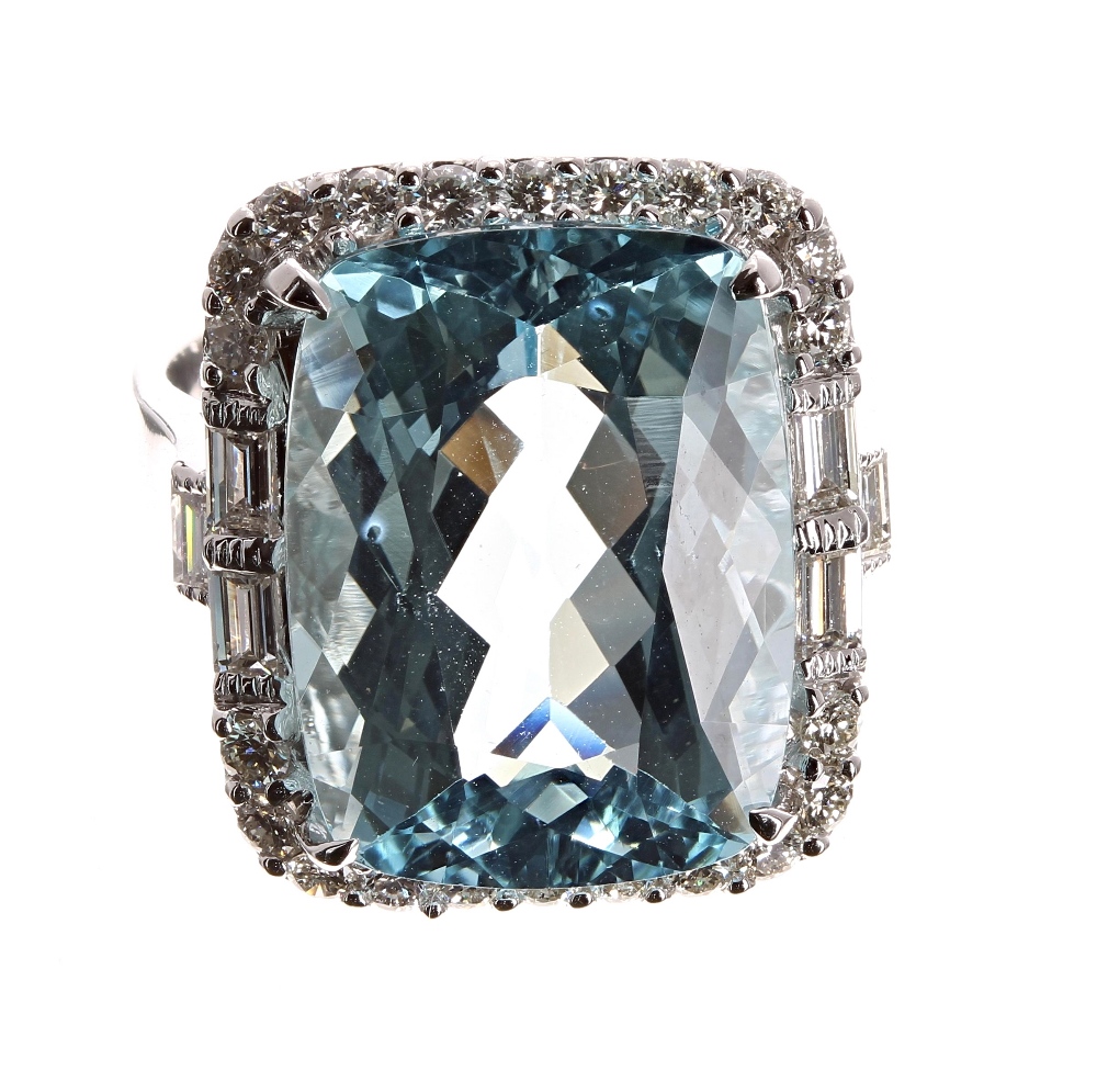 Impressive large 18ct white gold large aquamarine and diamond cluster ring, the aquamarine 10.27ct - Image 2 of 2