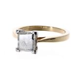 18ct princess-cut solitaire diamond ring, 2.50ct approx, clarity I2 , colour G-H, width 8mm, 4.