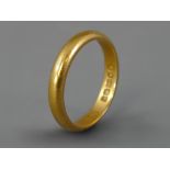 22ct wedding band, Coronation hallmark for London 1953, width 3mm, ring size L, 4.4gm