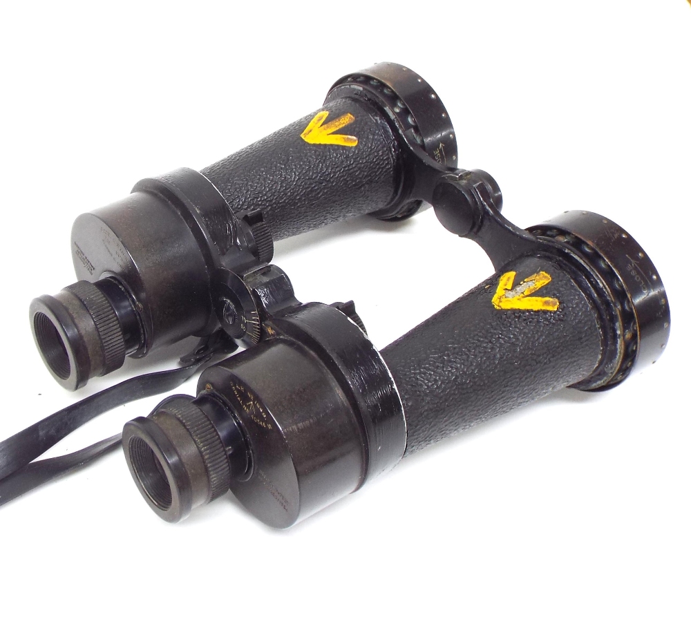 Barr & Stroud WWII Military issue pair of binoculars, with extending lenses, serial no. 40546 M, - Image 2 of 2