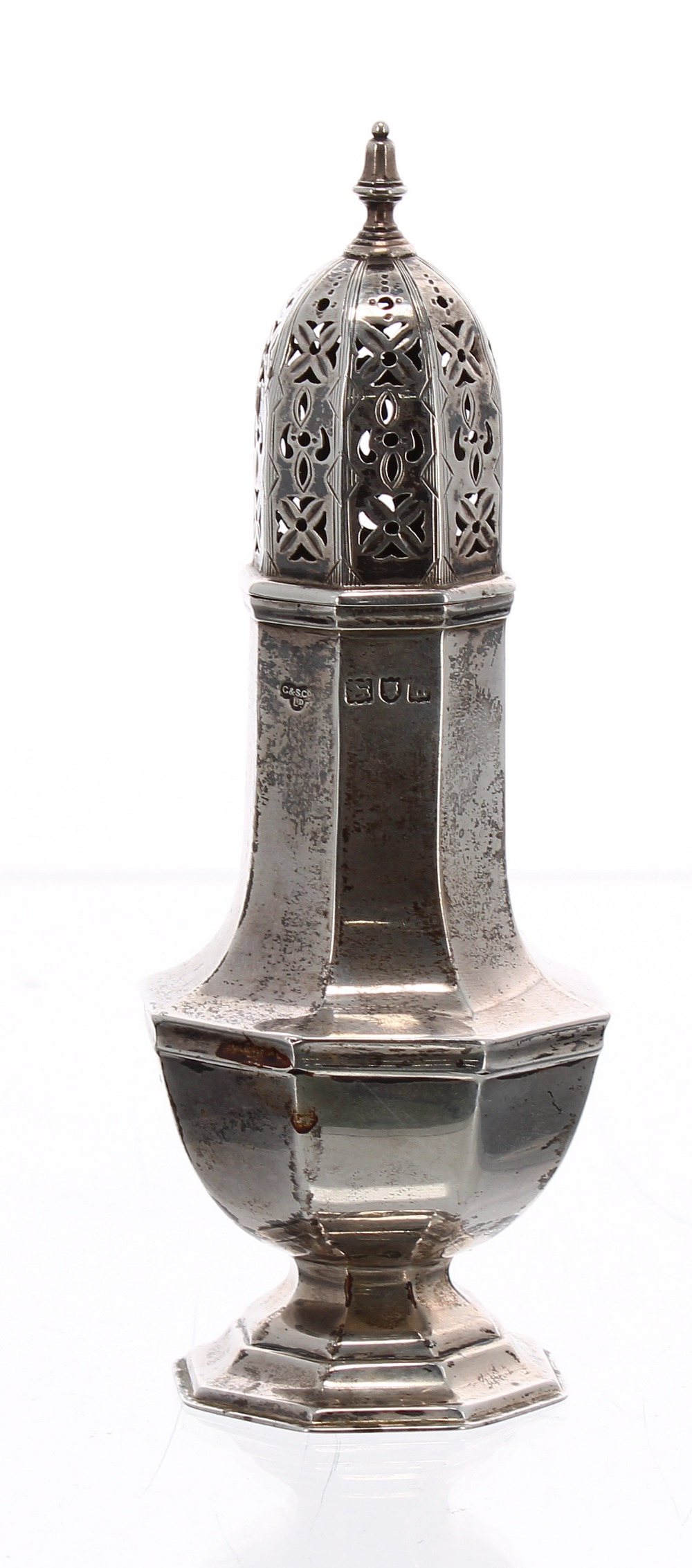 Goldsmiths & Silversmiths Co Ltd octagonal silver caster, London 1903, 6.5" high, 3.7oz t