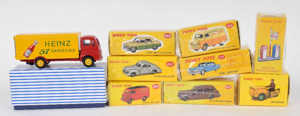 Atlas Editions Dinky motor vehicles - 162, 14, 39F 482, 49D 260, 177, 39A and 920 (9)