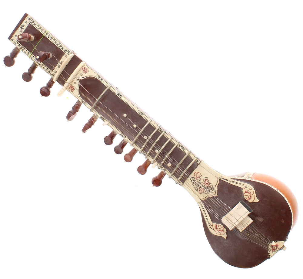 Miniature Indian sitar; together with a boxed set of miniature Indian musical instruments (2) - Image 3 of 3