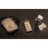 A Small Mixed Lot of Silver to include a 1905 Vesta Case with engraved decoration,