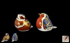 Royal Crown Derby Pair of Paperweights. 1/ Robin, Gold Stopper, Date 2001.