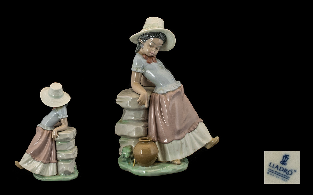 Lladro Figure Model 5158 Negrita " A Steppin's Time ". Issued 1982 - 1998. Height 8.