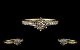 9ct Gold & Diamond Set Cluster Ring - Ladies 9ct Gold ring - flower set design with 7 Diamonds with