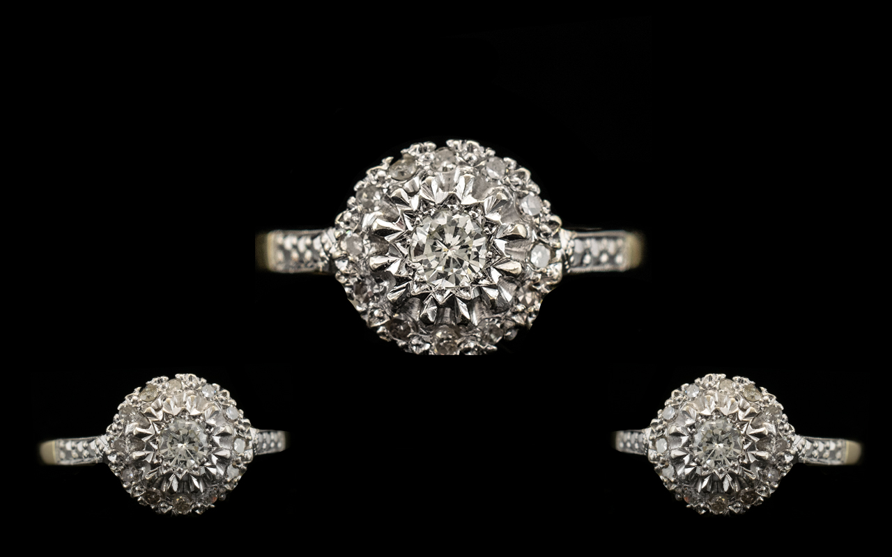 18ct Gold Nice Looking Diamond Set Ring - Flower head Setting. Hallmark Birmingham 1965, Marked