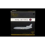 Gemini 2000 - Limited Edition High Quality Precision Diecast Metal Airliner, scale 1:200.