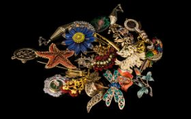 Bag of Costume Jewellery to include 23 brooches and pendants.