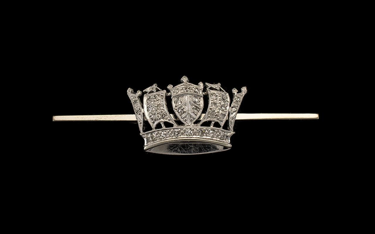 Antique Period Nice Quality and Pleasing Platinum and 9ct White Gold Diamond Set Coronet brooch