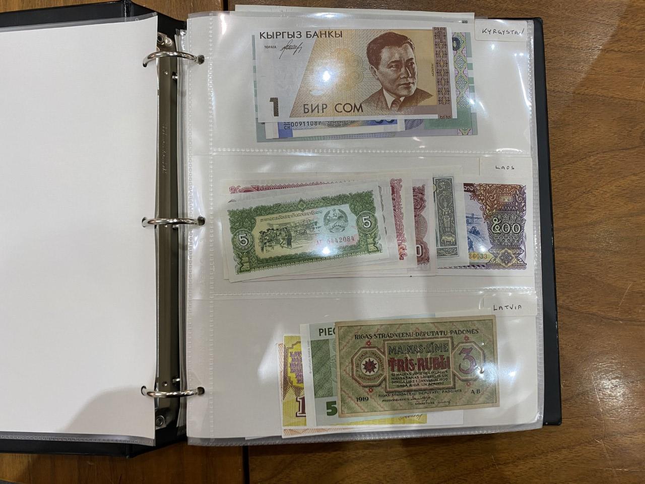 Banknote Album Containing A Quantity Of Mostly Modern Mint World Banknotes, Over 120 Countries, - Image 3 of 4