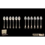 Art Nouveau Boxed Set of Six Sterling Silver Teaspoons. Art Nouveau design to bowl and tip of stem.