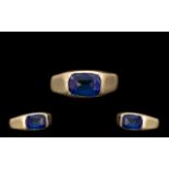 Edwardian Period Attractive & Pleasing 9ct Gold Single Stone Sapphire (Blue) Set Ring.