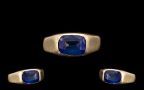 Edwardian Period Attractive & Pleasing 9ct Gold Single Stone Sapphire (Blue) Set Ring.