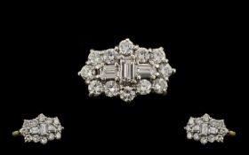 18ct Gold Attractive & Top Quality Baguette & Brilliant Cut Diamond Set Ladies Dress Ring. Full