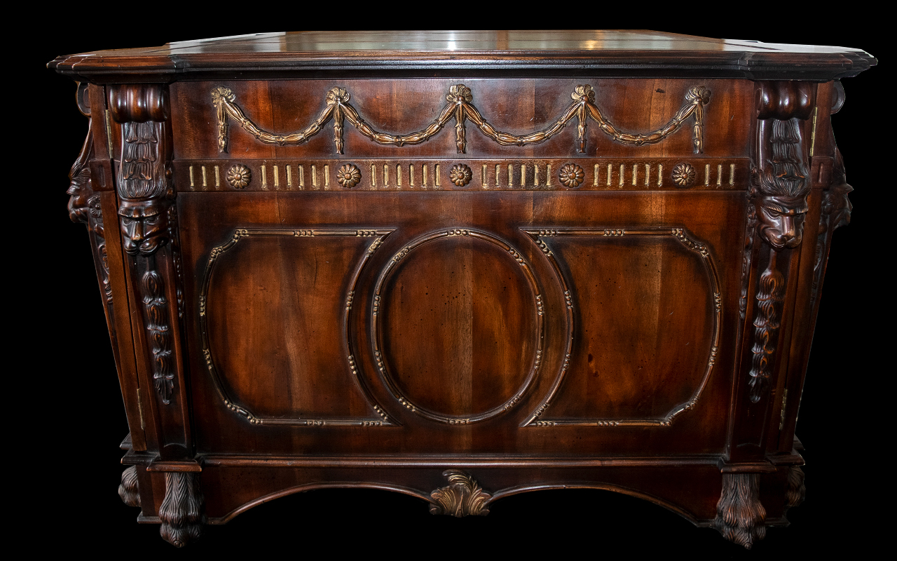 Chippendale Style Mahogany Nostell Priory Partners Desk of fine proportions and size. - Image 3 of 3