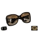 Gucci Vintage Pair of Black Colourway Sunglasses with Gucci logo in gold to sides and matching