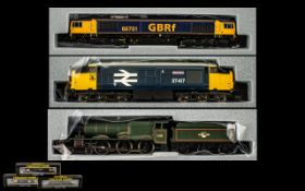 Graham Farish By Bachmann Masterpieces in miniature N Gauge 1. 148. (3) in total.