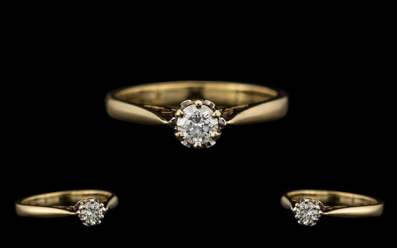 18ct Gold Attractive Single Stone Diamond Set Ring.