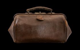 Victorian Leather Doctors Gladstone Bag. Length 16 Inches & Height 8 Inches. Please See Image.