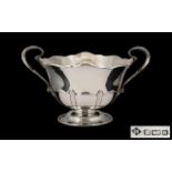 Edwardian Period Good Quality Two Handled Trophy Shaped Bowl of pleasing proportions,