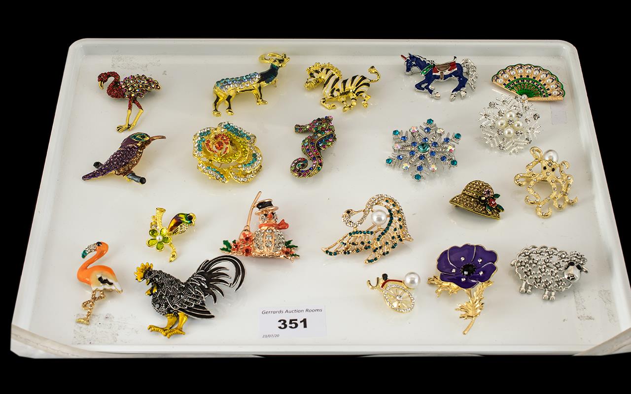 Lovely Collection of Beautiful Colourful Brooches, Various Sizes and Subjects.