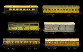 Hornby Tinplate Clockwork Railway Passenger Carriages of Large Proportions,