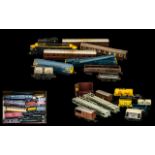 Collection of Modern Hornby 00, to include rolling stock, carriages, engines etc. As found.