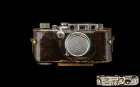 Leica Camera No. 283369 Ernst Leitz Wetzlar 1938 IIIb complete in leather carrying case.