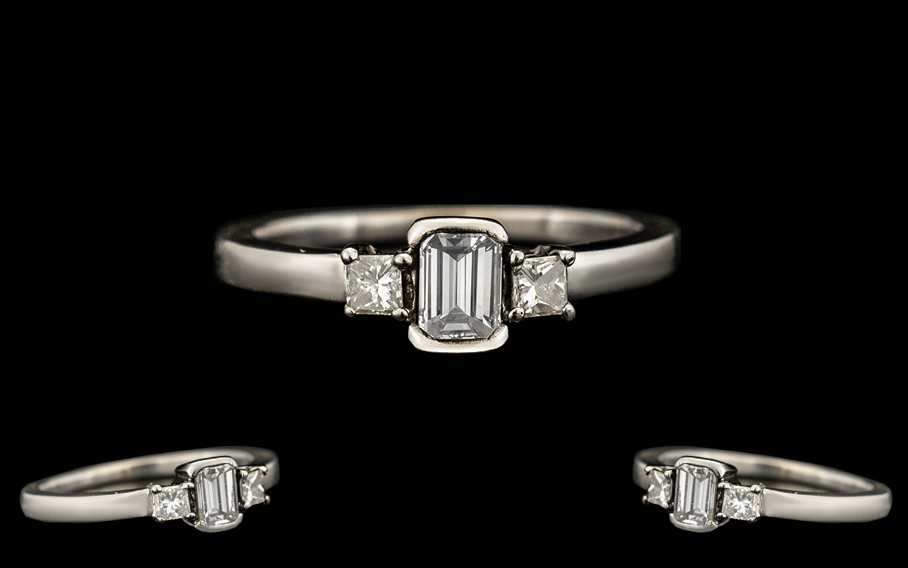 Contemporary Designed 18ct White Gold Diamond Set Ring. - Image 2 of 2