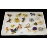 Lovely Collection of Beautiful Colourful Brooches, Various Sizes and Subjects. Good Collection and